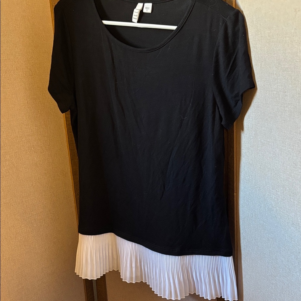 Elle Black Top with White Pleated Hem small
